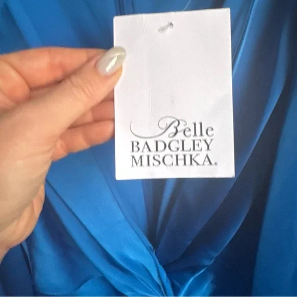 NWT Badgley Mischka Nora Satin V-Neck Long Bell Sleeve Twist Front Mini Dress - Picture 9 of 11